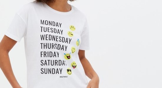 white-short-pyjama-set-with-smileyworld-print